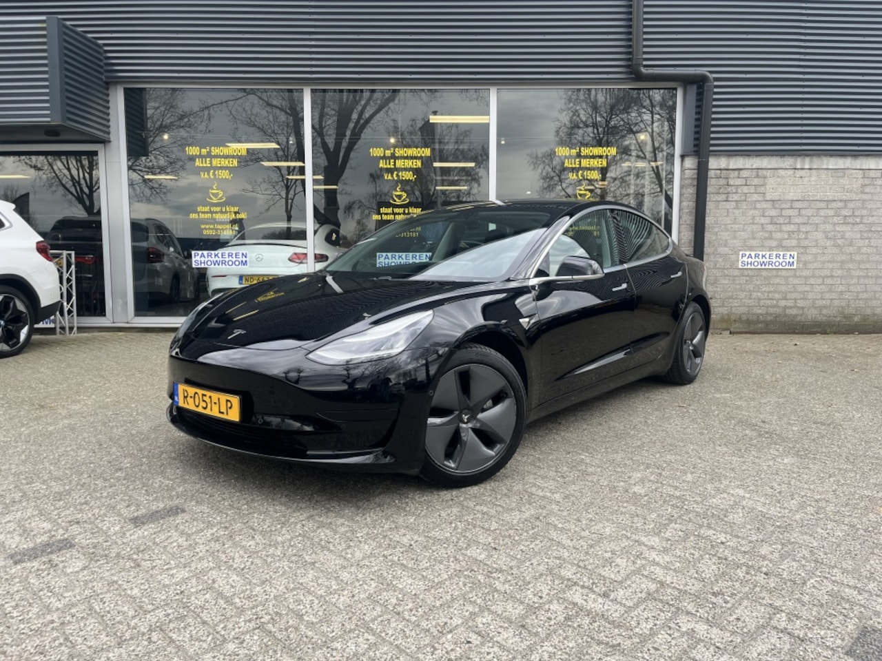 Tesla Model 3 - Leer/CarPlay/Navi/ACC/Came Standaard range RWD Plus 60 kWh - AutoWereld.nl