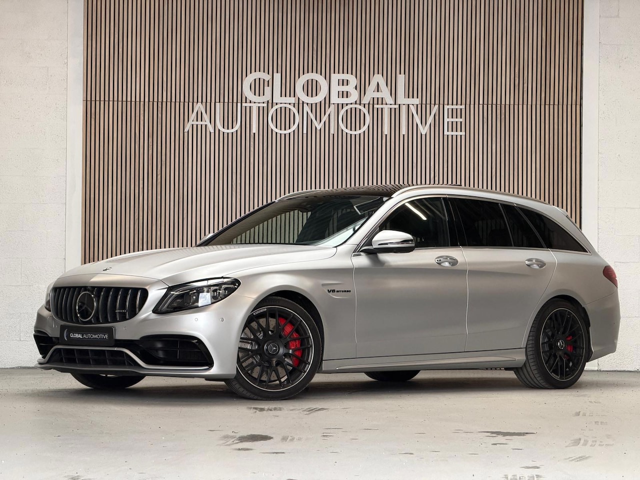 Mercedes-Benz C-klasse Estate - AMG 63 S Premium Plus Pack - PANO - MAT ZILVER - HEAD UP - 360 CAMERA - TREKHAAK - AutoWereld.nl