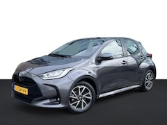 Toyota Yaris - 1.5 Hyb. Dynamic | Trekhaak | Navigatie | All seasonbanden