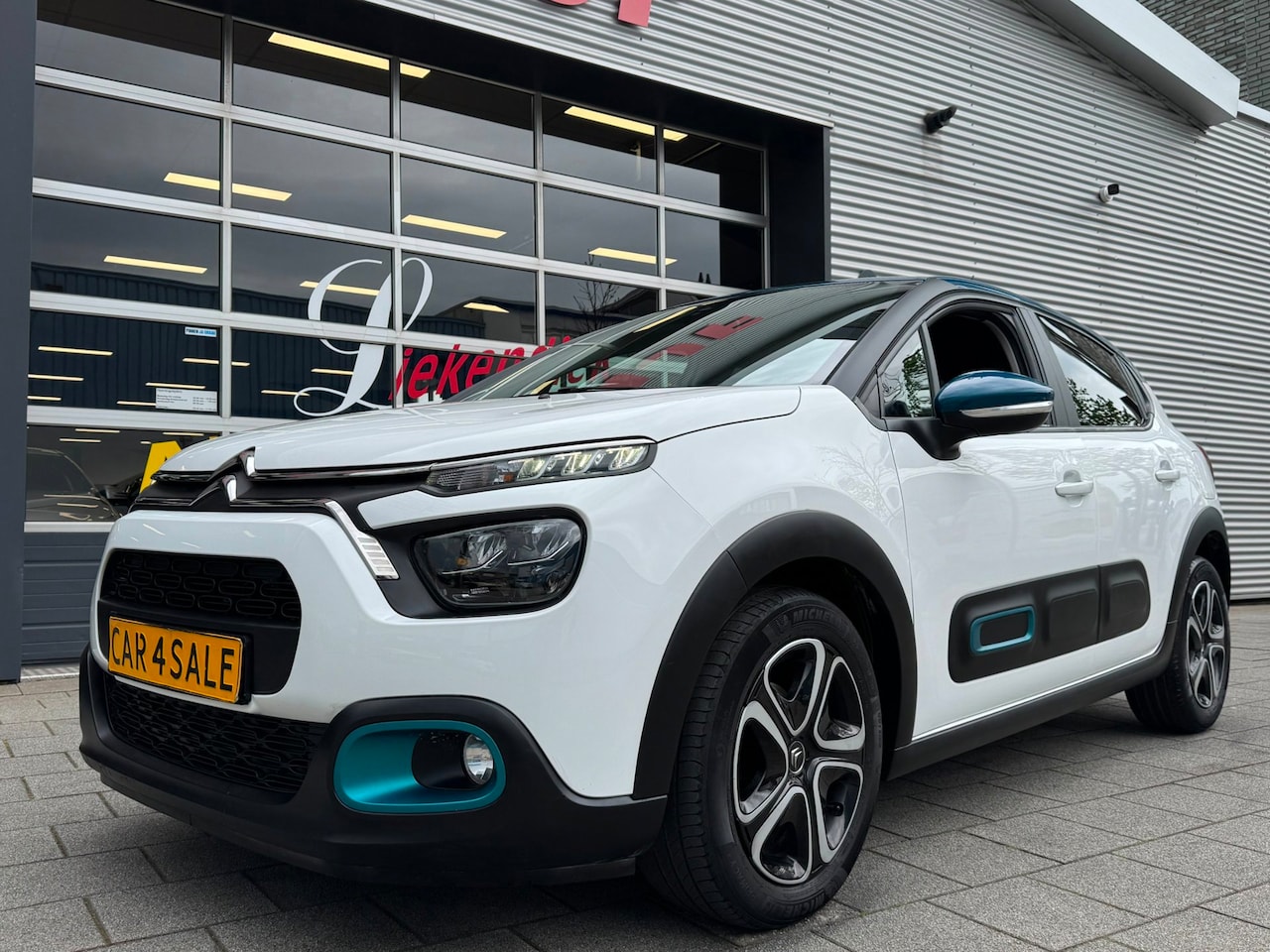 Citroën C3 - 1.2 PureTech Feel - Navigatie / Apple CarPlay I Airco I LED I PDC I 41.000 KM - Dealer ond - AutoWereld.nl