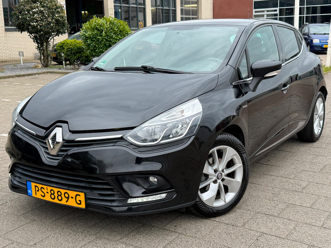 Renault Clio - 0.9 TCe Limited / Ketting is vervangen - AutoWereld.nl