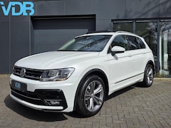Volkswagen Tiguan - 1.4 TSI R-Line Navi Pano Trekhaak Carplay