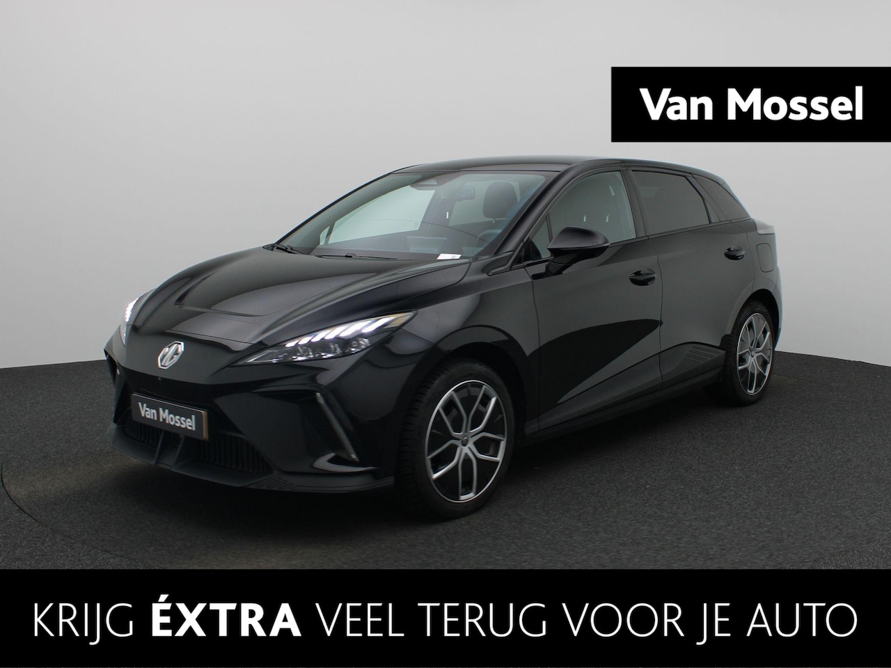 MG MG4 - 64 kWh Luxury | Navigtie | Achteruitrijcamera | Cruise Control | Airco | - AutoWereld.nl