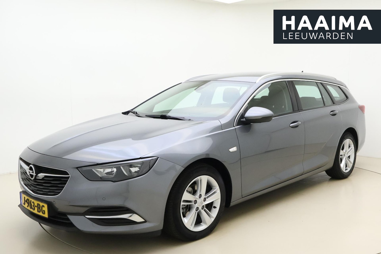 Opel Insignia Sports Tourer - 1.5 Turbo Business Executive Automaat | Lederen bekleding | Navigatie | Stoelverwarming & - AutoWereld.nl