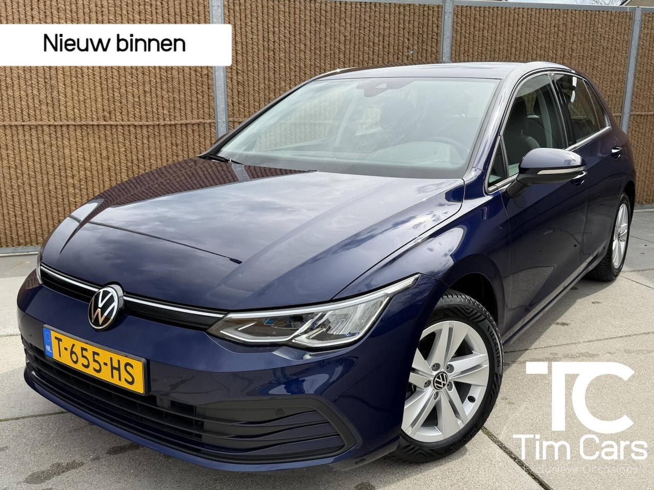 Volkswagen Golf - 1.0 eTSI Life Automaat | Achteruitrijcamera | Navigatiesysteem | Metallic lak | LED verlic - AutoWereld.nl