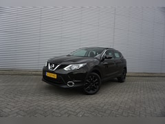 Nissan Qashqai - 1.2 Acenta Climate / Navi / Cruise / Camera / Parkeers. / Trekhaak / Lm velgen