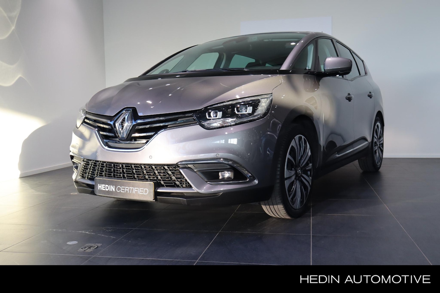 Renault Grand Scénic - 1.3 TCe Equilibre 7p. Trekhaak vast - AutoWereld.nl