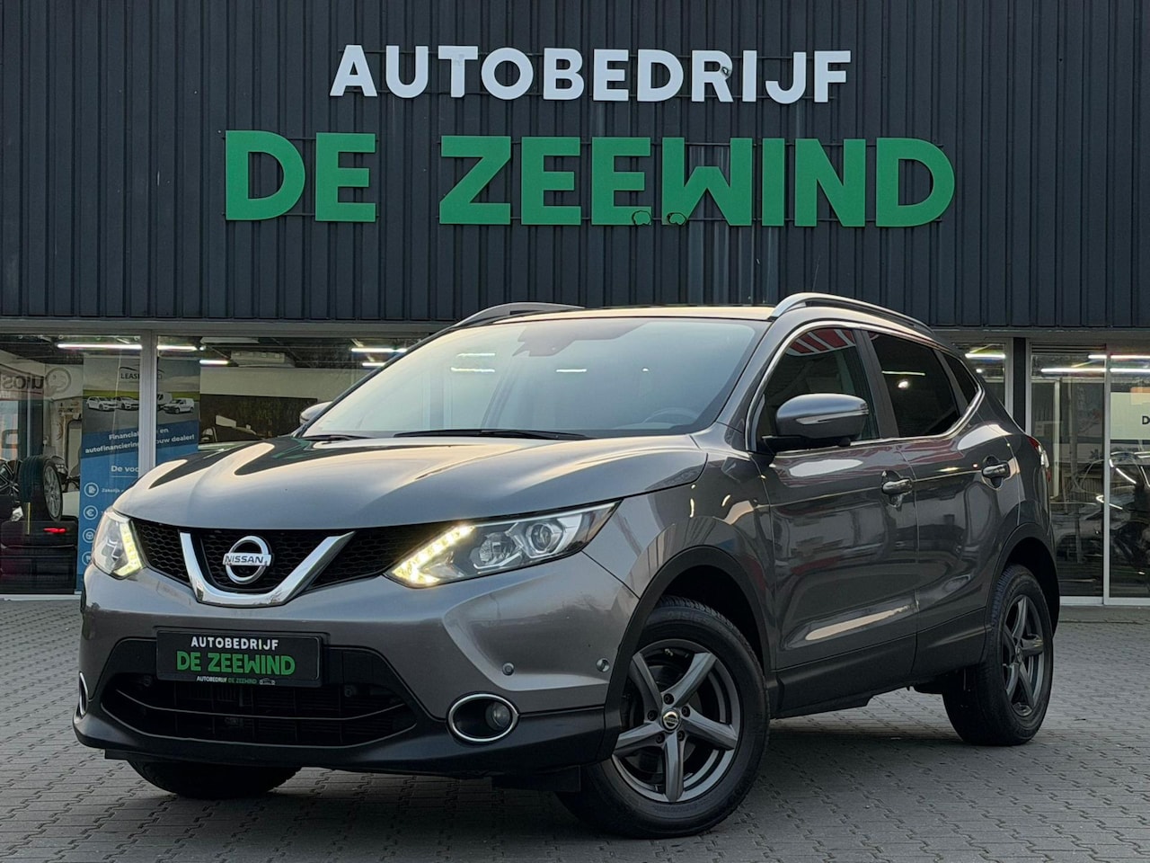 Nissan Qashqai - 1.2 Tekna|Panoramadak|leer|Stoelverwarming - AutoWereld.nl