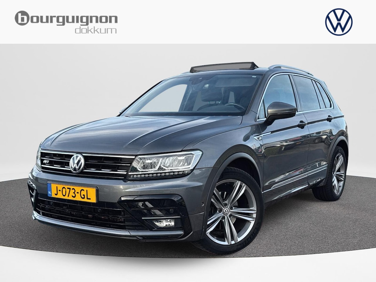 Volkswagen Tiguan - 1.5 TSI ACT Highline Business R | 150Pk | Trekhaak | Pano Dak | A.Camera | Keyless | Elec. - AutoWereld.nl