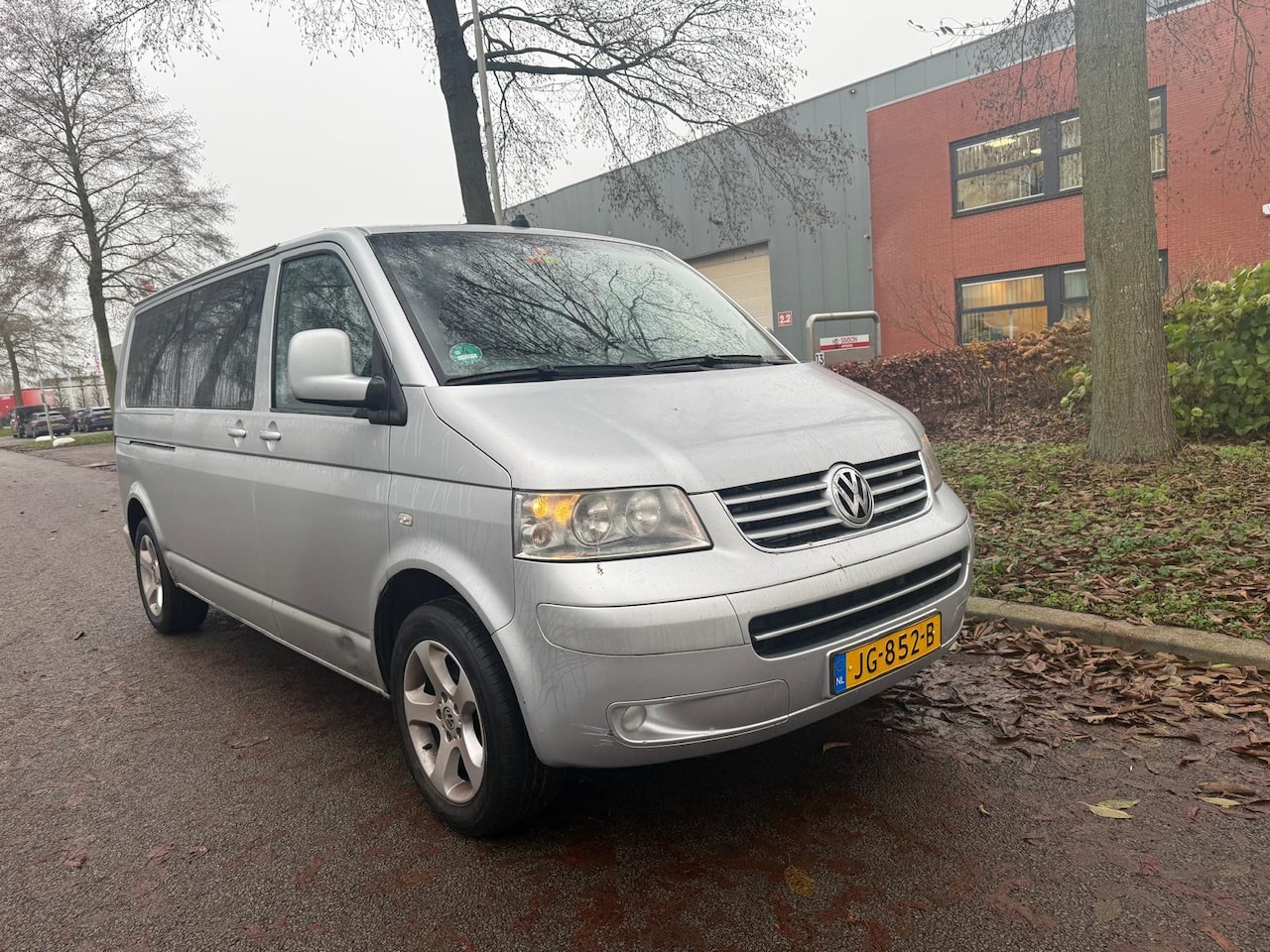 Volkswagen Transporter Caravelle - Volkswagen / Multivan 2.5 TDI (174 pk) CAMPER - AutoWereld.nl