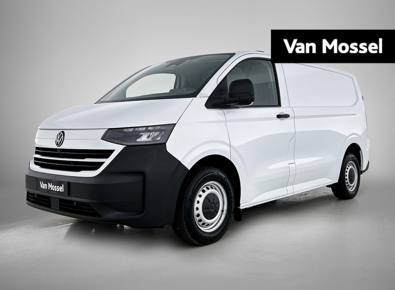Volkswagen Transporter - L1H1 64 kWh 136PK | Automaat | Trekhaak | Parkeersensoren Voor + Achter | Achteruitrijcame - AutoWereld.nl