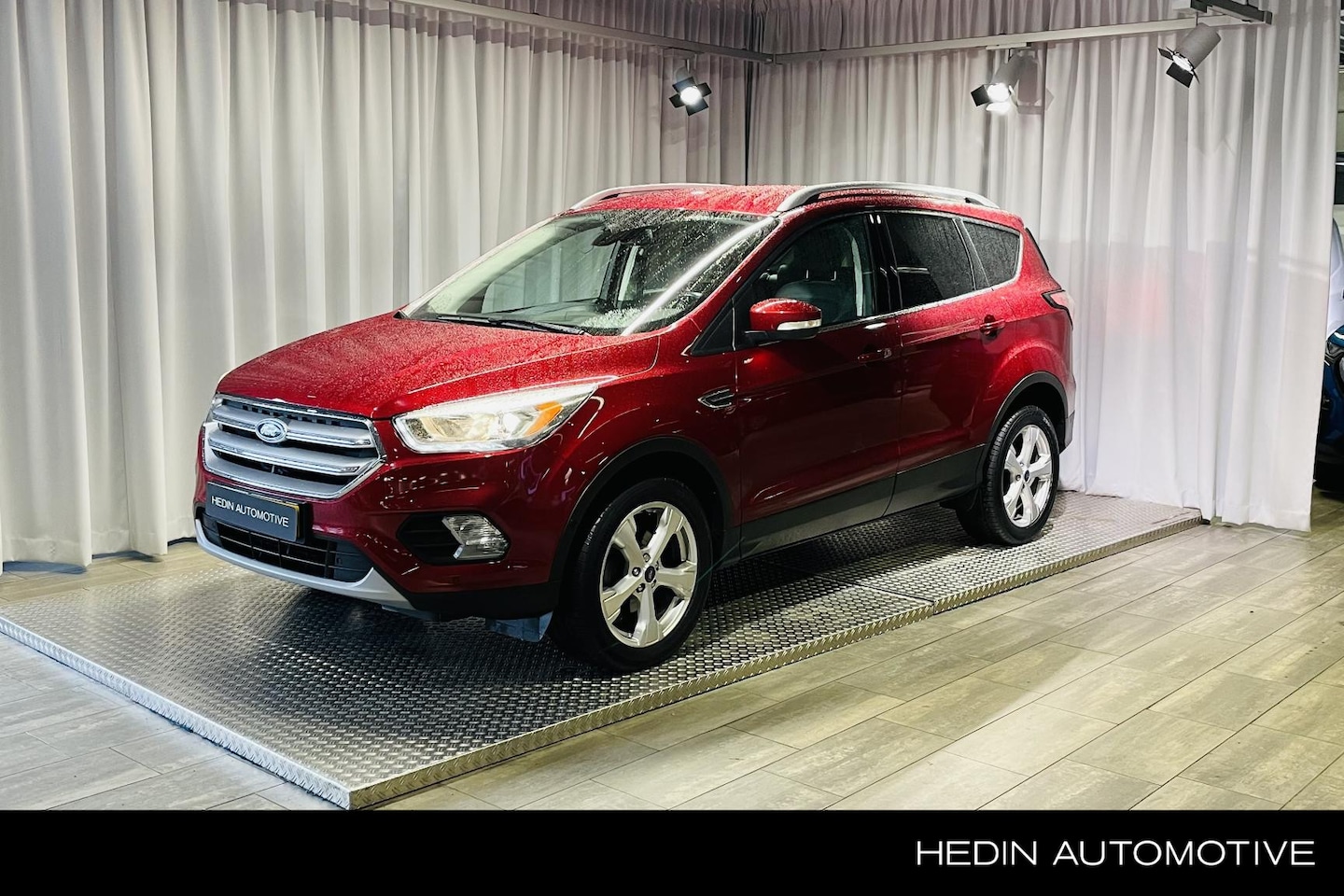 Ford Kuga - 1.5 EcoBoost Titanium 150pk Vol Leder | Navigatie | Stuurverwarming - AutoWereld.nl