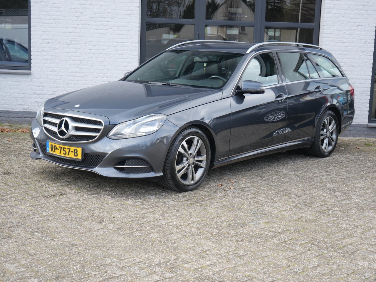 Mercedes-Benz E-klasse Estate - 200 BlueTEC Ambition Avantgarde Xenon Leder Stoelverwarming - AutoWereld.nl
