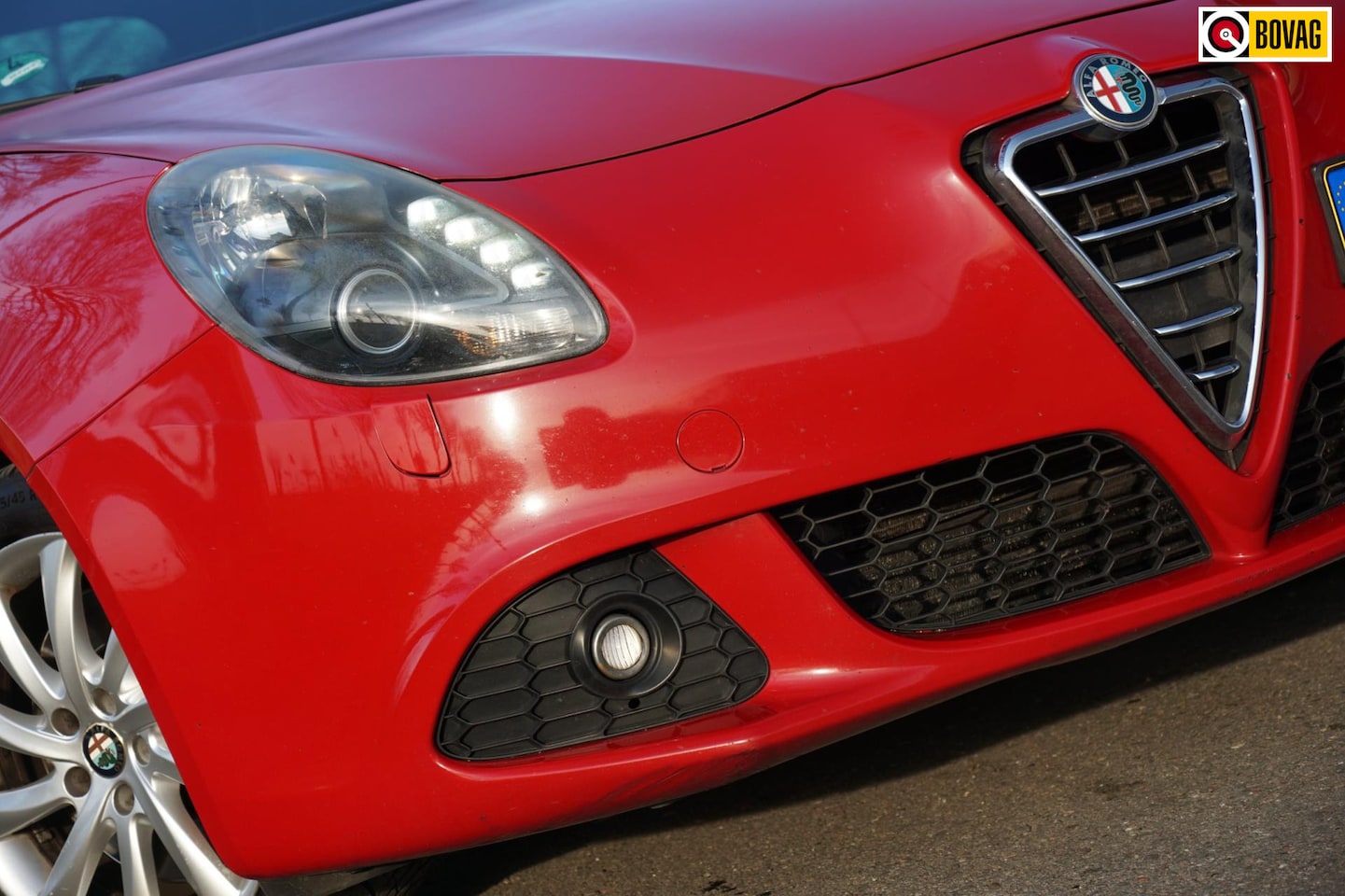 Alfa Romeo Giulietta - 1.4 T Distinctive | Rosso Competizion | Clima/Cruise/LMV/Bluetooth/LED - Keurig! - AutoWereld.nl
