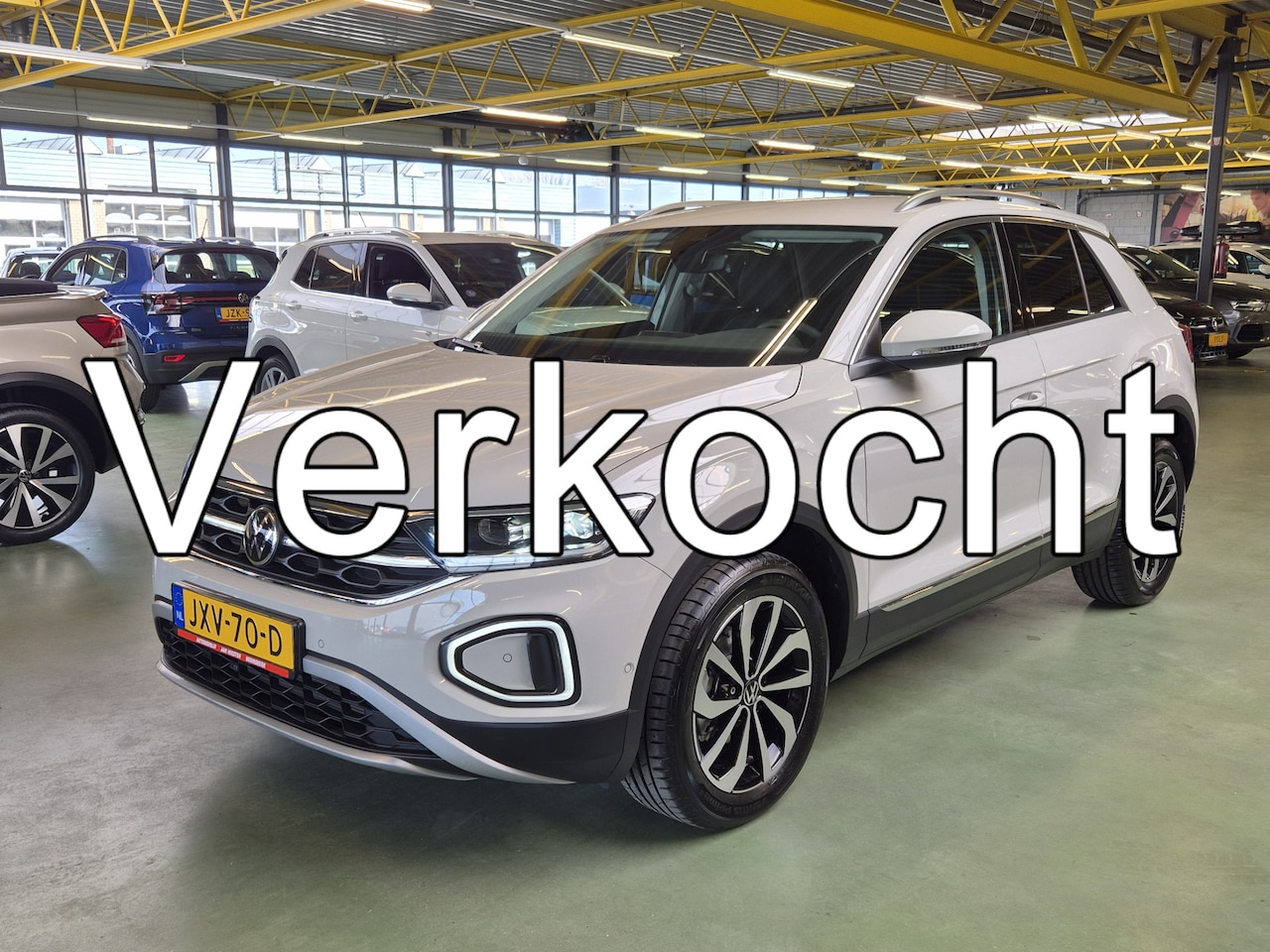 Volkswagen T-Roc - 1.5 TSI Style -150pk- Automaat | IQ LED | Stoelverwarming | Rijklaarprijs incl. 1 jaar Bov - AutoWereld.nl