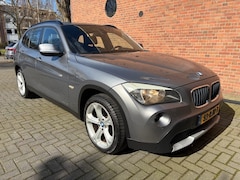BMW X1 - SDRIVE18I EXEC. PANO/SPORTSTOELEN/CAMERA/GROOT NAVI/LEER
