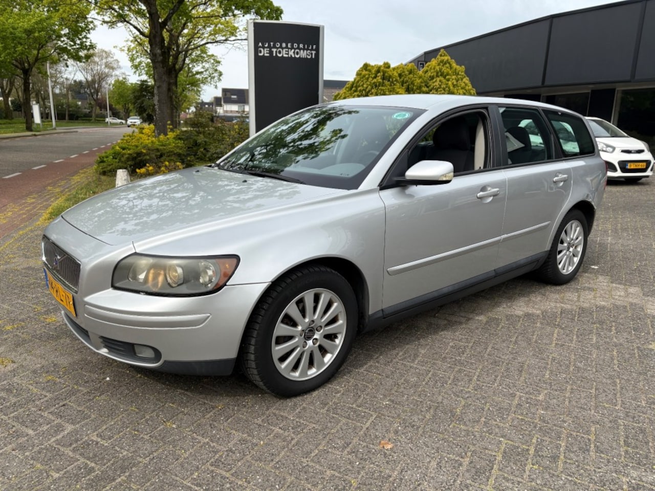 Volvo V50 - 1.8 APK 1-2027 Airco CLIMAT Cruise Meeneemprijs - AutoWereld.nl
