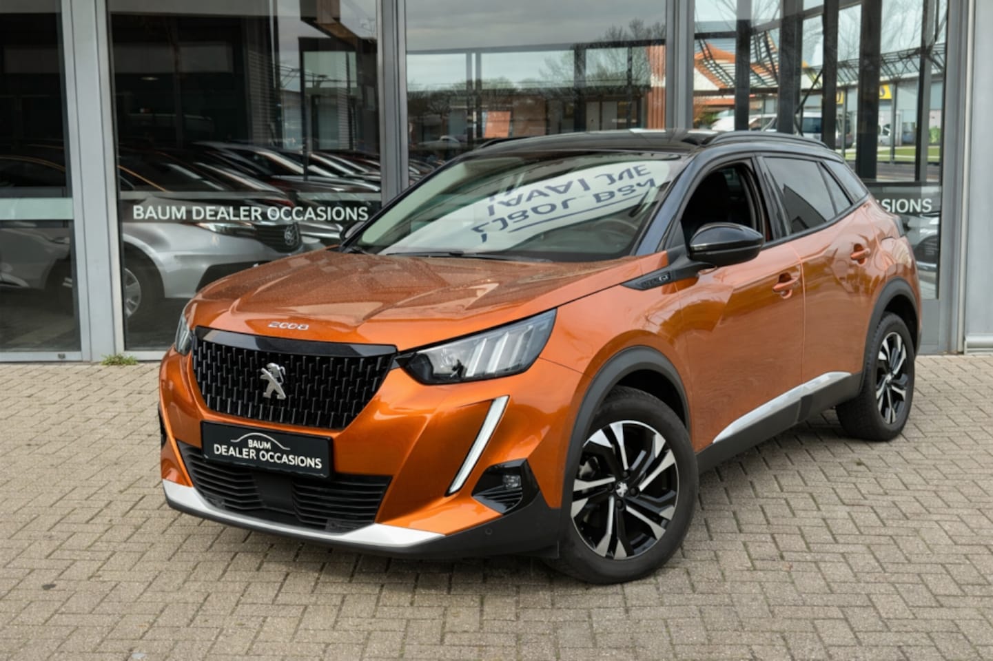 Peugeot 2008 - 1.2 PURETECH GT PACK 130PK AIRCO NAVI PDC-CAMERA. - AutoWereld.nl