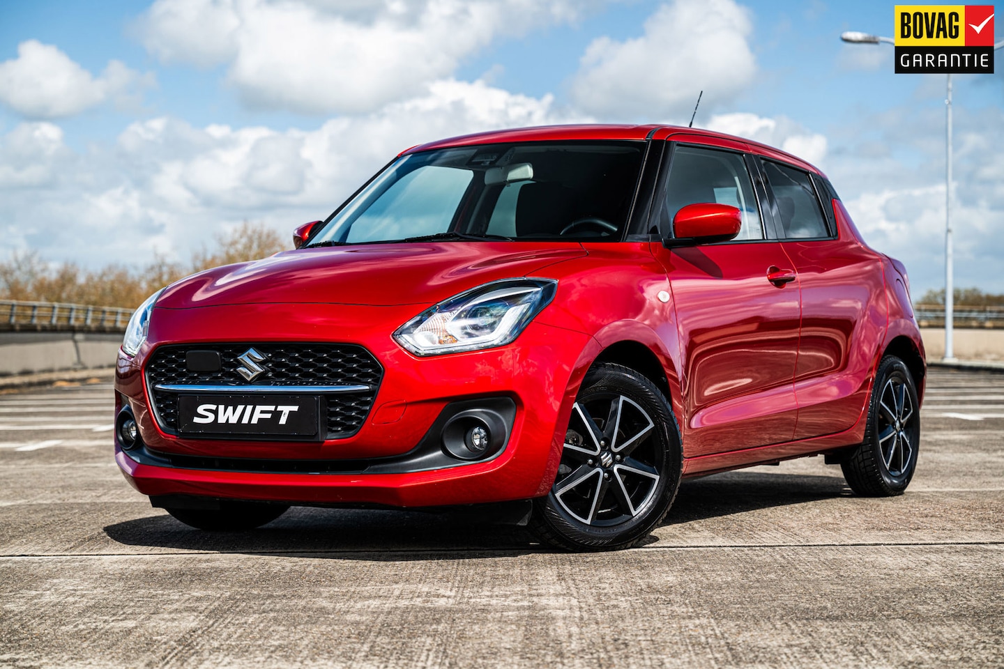 Suzuki Swift - 1.2 Select Smart Hybrid | Automaat | Airco | Adaptieve Cruise Control | Camera | Navigatie - AutoWereld.nl