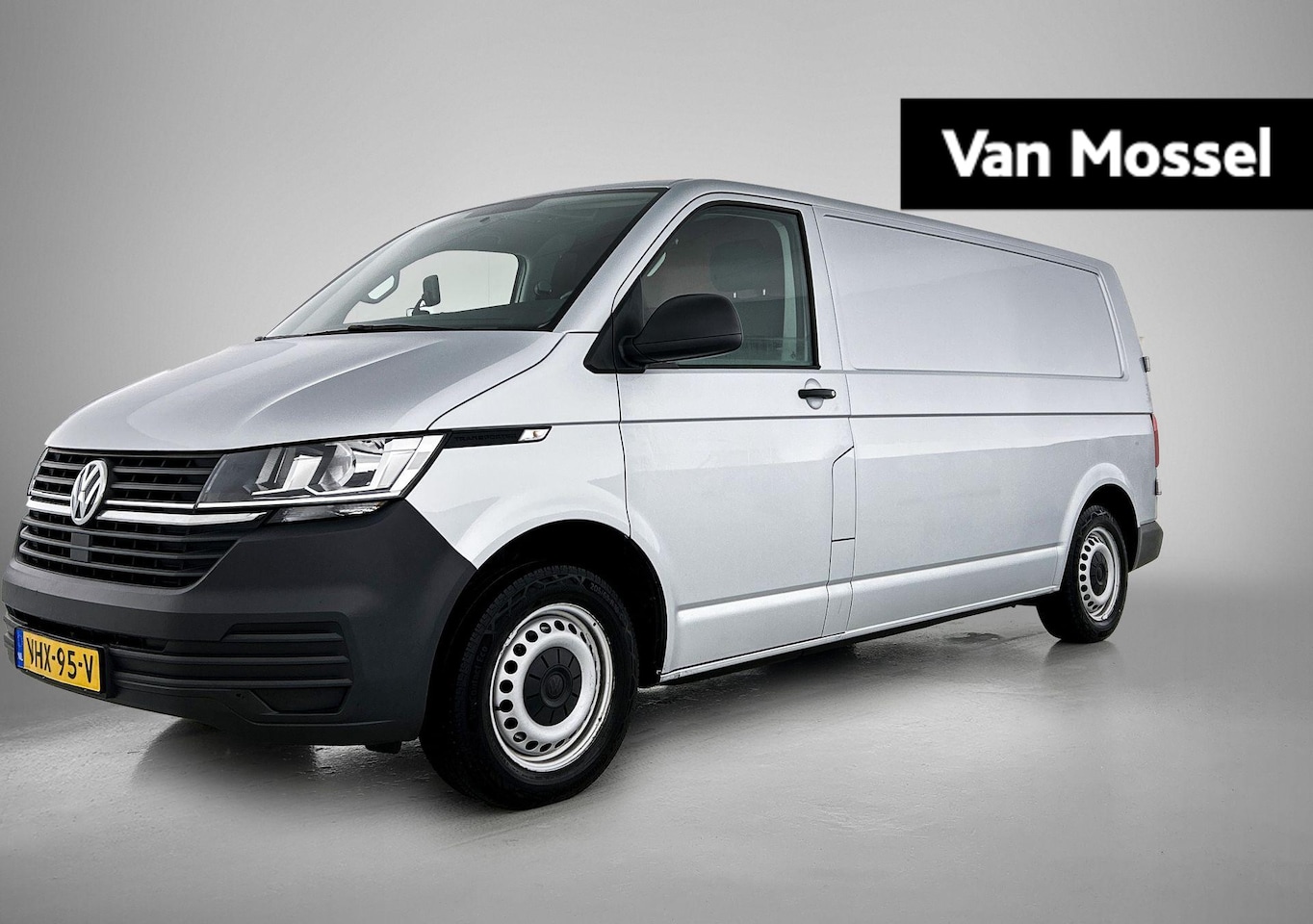 Volkswagen Transporter - 2.0 TDI L2H1 150PK | Automaat | Airco | Multifunctioneel stuurwiel | Cruise controle | Rad - AutoWereld.nl