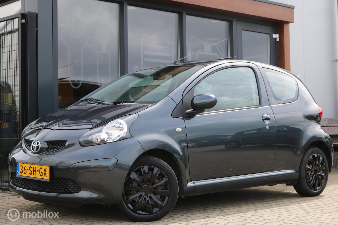 Toyota Aygo - 1.0-12V + | Schuif-kanteldak | NAP | - AutoWereld.nl