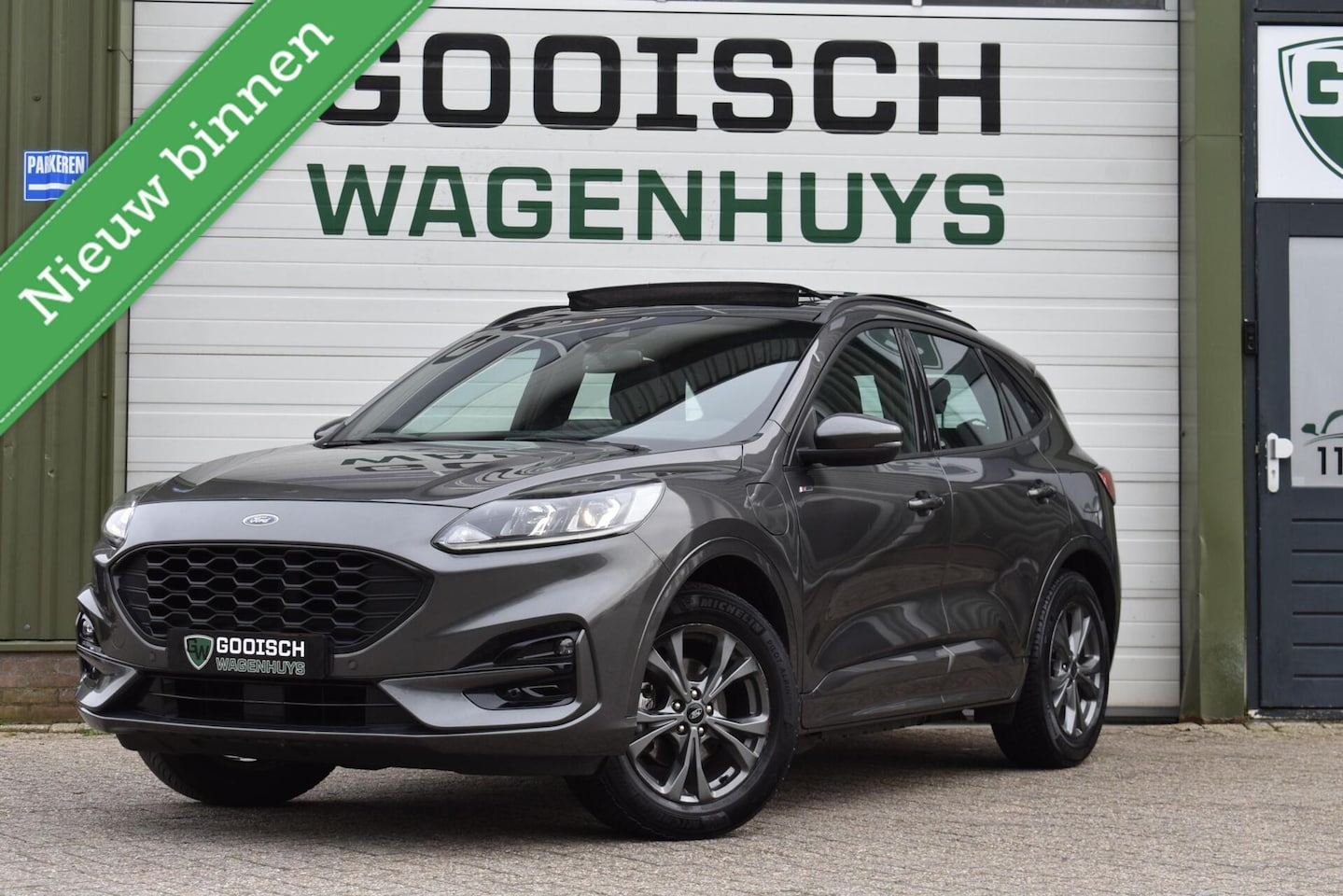 Ford Kuga - 2.5 PHEV ST-Line | Schuifdak | Camera | Trekhaak | - AutoWereld.nl