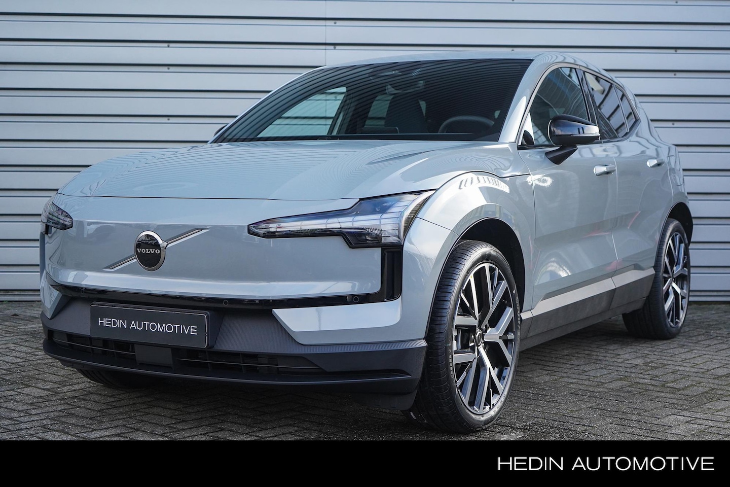 Volvo EX30 - Single Motor Extended Range Plus Europa 69 kWh | 20" 5-Y-Spaaks Black Diamond | Extra geti - AutoWereld.nl