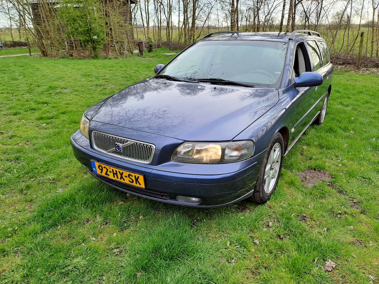 Volvo V70 - 2.4 Comfort Line - AutoWereld.nl