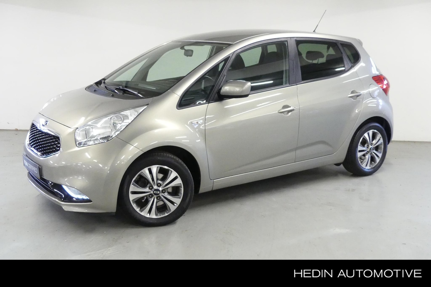 Kia Venga - 1.4 CVVT DynamicPLusLine | Navigatie | Camera | Climate Control | Cruise Control | Lichtme - AutoWereld.nl