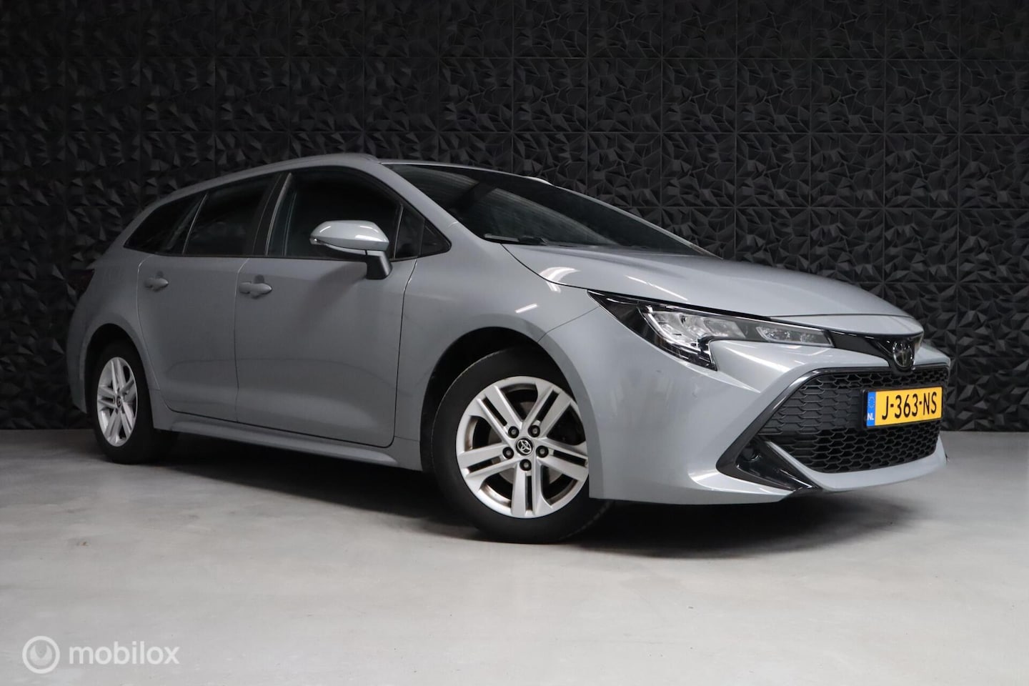 Toyota Corolla Touring Sports - 1.2 Turbo Active | ACC | Lane - AutoWereld.nl