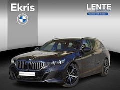 BMW 5-serie Touring - 520i M Sportpakket | 20 inch LM M Sterspaak | Driving Assistant Plus | Harman-Kardon sound
