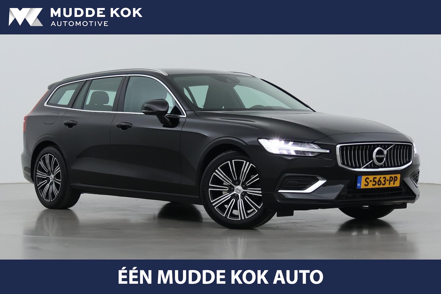 Volvo V60 - T4 Inscription | Leder | Camera | Apple Carplay | Stoelverwarming | Elektrische Achterklep - AutoWereld.nl