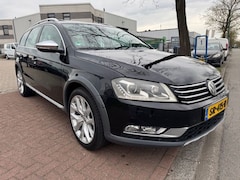 Volkswagen Passat Alltrack - 2.0 TDI 170pk 4Motion Automaat Airco/ECC, Navi, Pano, Camera, Leder Zeer Nette Auto