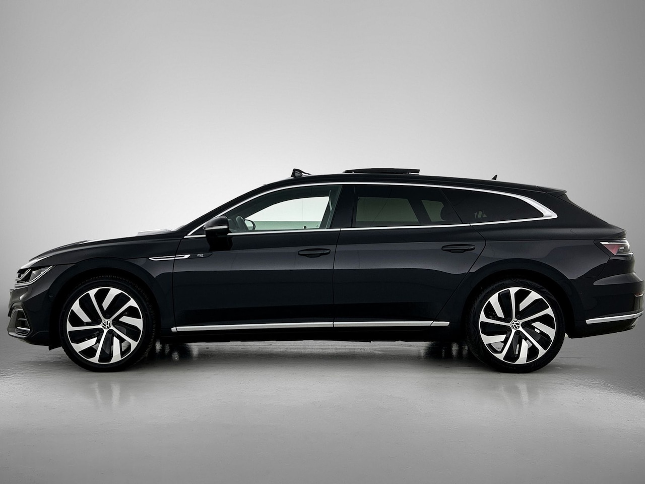 Volkswagen Arteon Shooting Brake - 1.4 TSI eHybrid R-Line Business+ | Leder | Navi - AutoWereld.nl