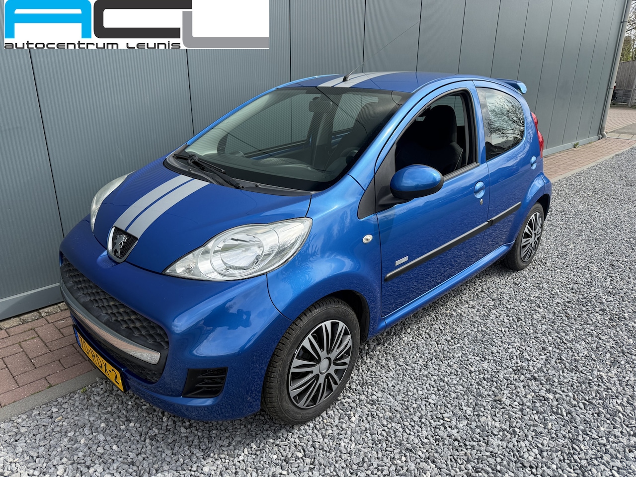 Peugeot 107 - 1.0-12V Millesim 200 Airco 5-drs - AutoWereld.nl