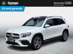 Mercedes-Benz GLB - 180 AMG Line | Panoramadak | Achteruitrijcamera | Sfeerverlichting | Stoelverwarming | Wid
