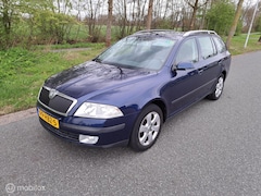 Skoda Octavia Combi - 1.6 FSI Tour # Met Nieuwe APK