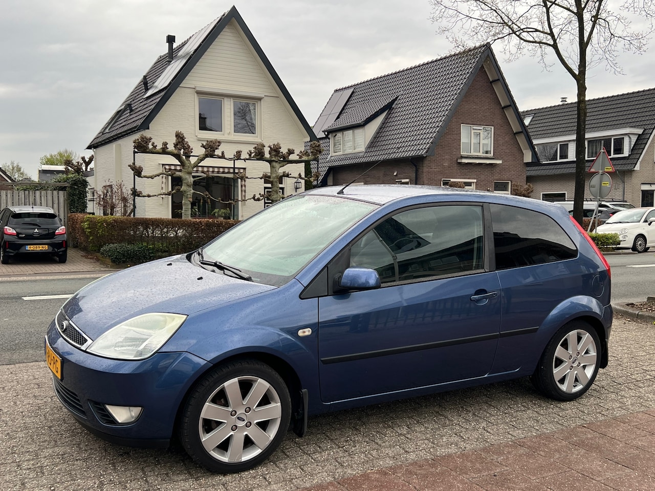 Ford Fiesta - 1.4-16V Futura apk 03-2027 NAP. - AutoWereld.nl