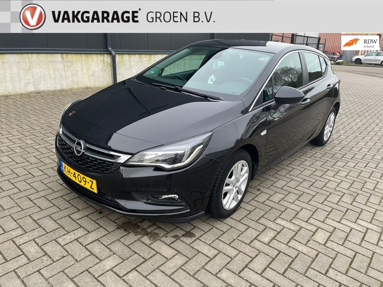 Opel Astra - 1.6 CDTI Business+ / clima / cruise / trekhaak ! - AutoWereld.nl