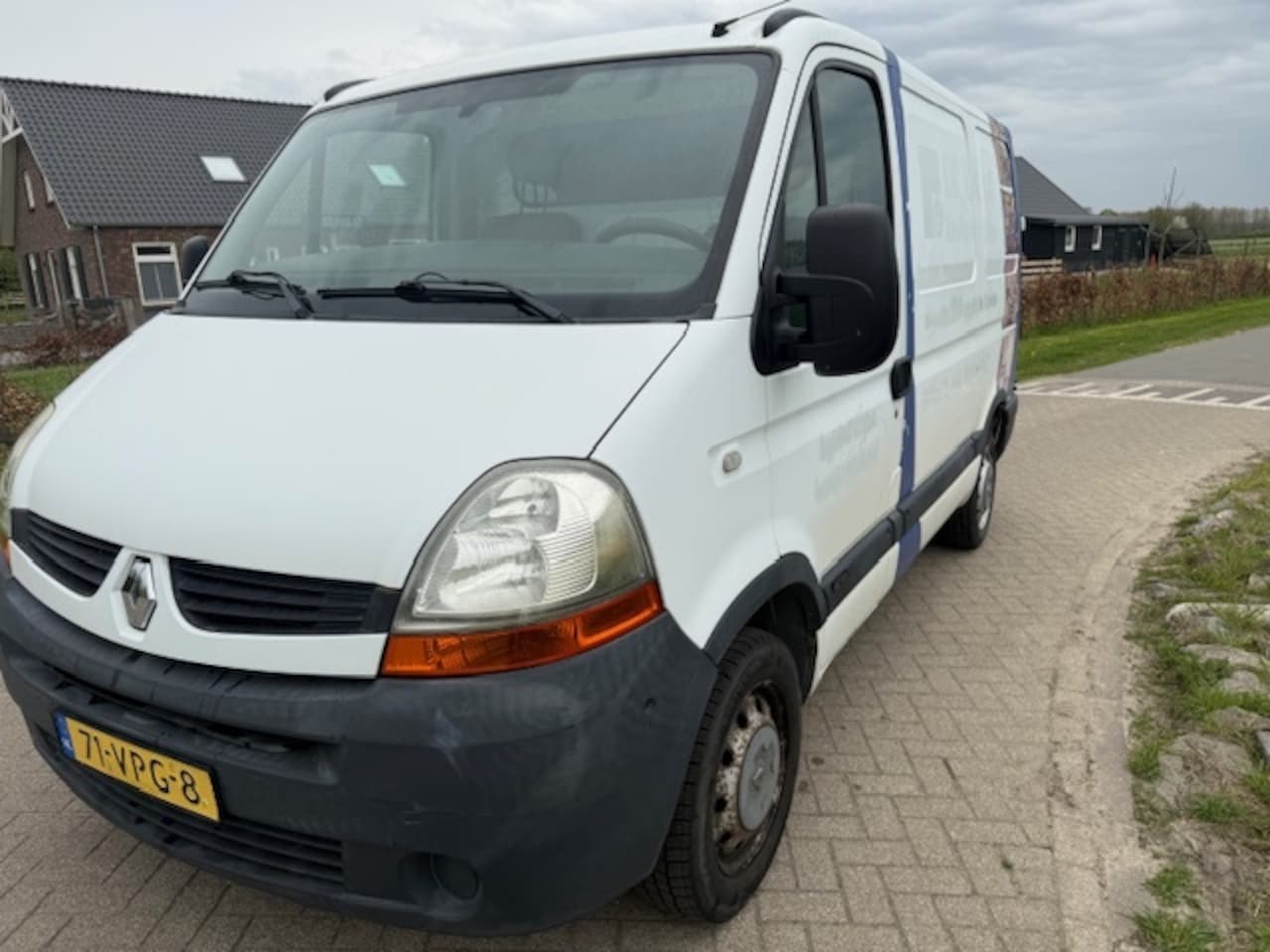 Renault Master - T28 2.5 dCi L1 H1 T28 2.5 dCi L1H1 - AutoWereld.nl