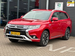 Mitsubishi Outlander - 2.0 PHEV Premium/2de EG/CAMERA/TEREKHAAK/NAP
