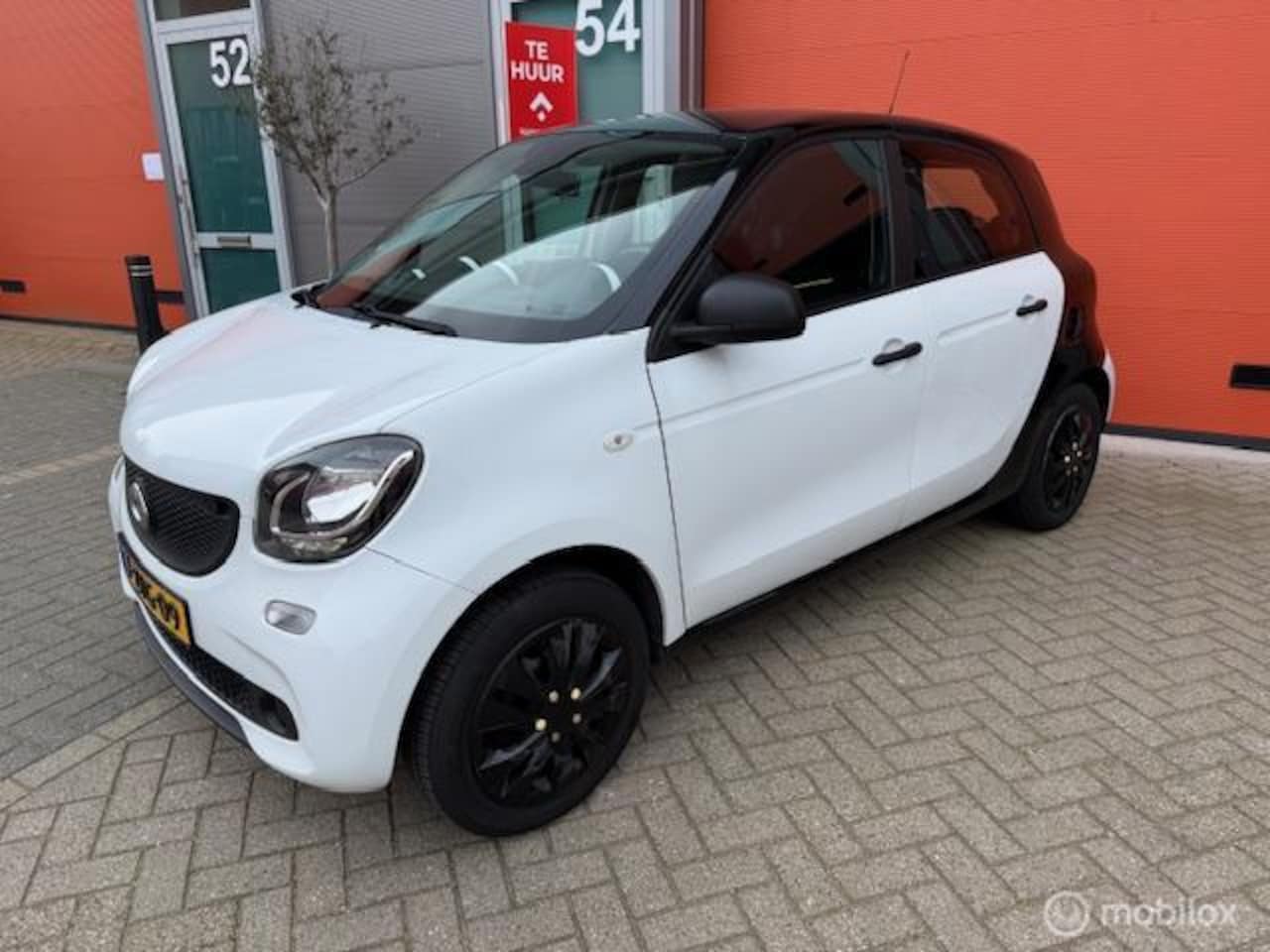 Smart Forfour - 1.0 Essential Edition 140.000 KM NAP EXTR'S - AutoWereld.nl
