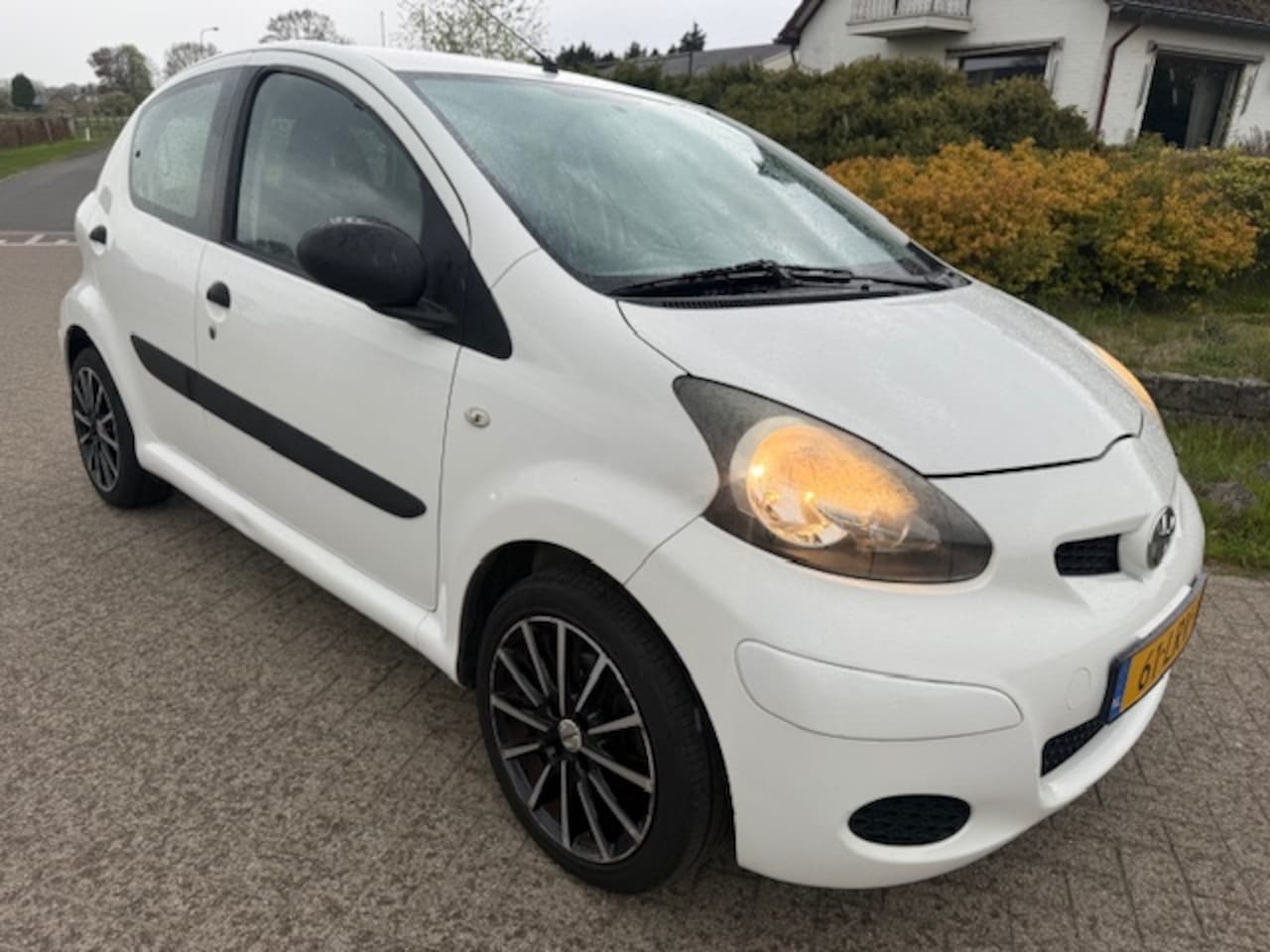 Toyota Aygo - 1.0-12V Access 1.0-12V Access - AutoWereld.nl