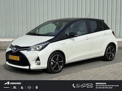Toyota Yaris - 1.5 Hybrid Dynamic Bi-Tone / Dealer Onderhouden / Fabrieksgarantie t/m 07-2027 / Navigatie