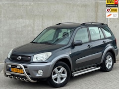 Toyota RAV4 - 2.0-16V VVT-i Sol 5DR 4WD 2004 Grijs LEDER|NAP