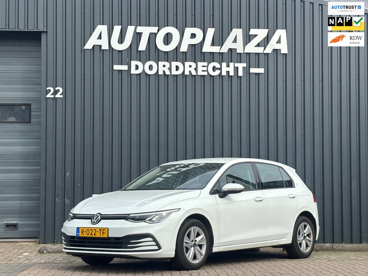 Volkswagen Golf - 1.0 TSI Life Business MEMORY |VIRTUAL | ACC - AutoWereld.nl
