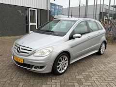 Mercedes-Benz B-klasse - 200 Airco 2007 Avantgarde Stoelverwarming