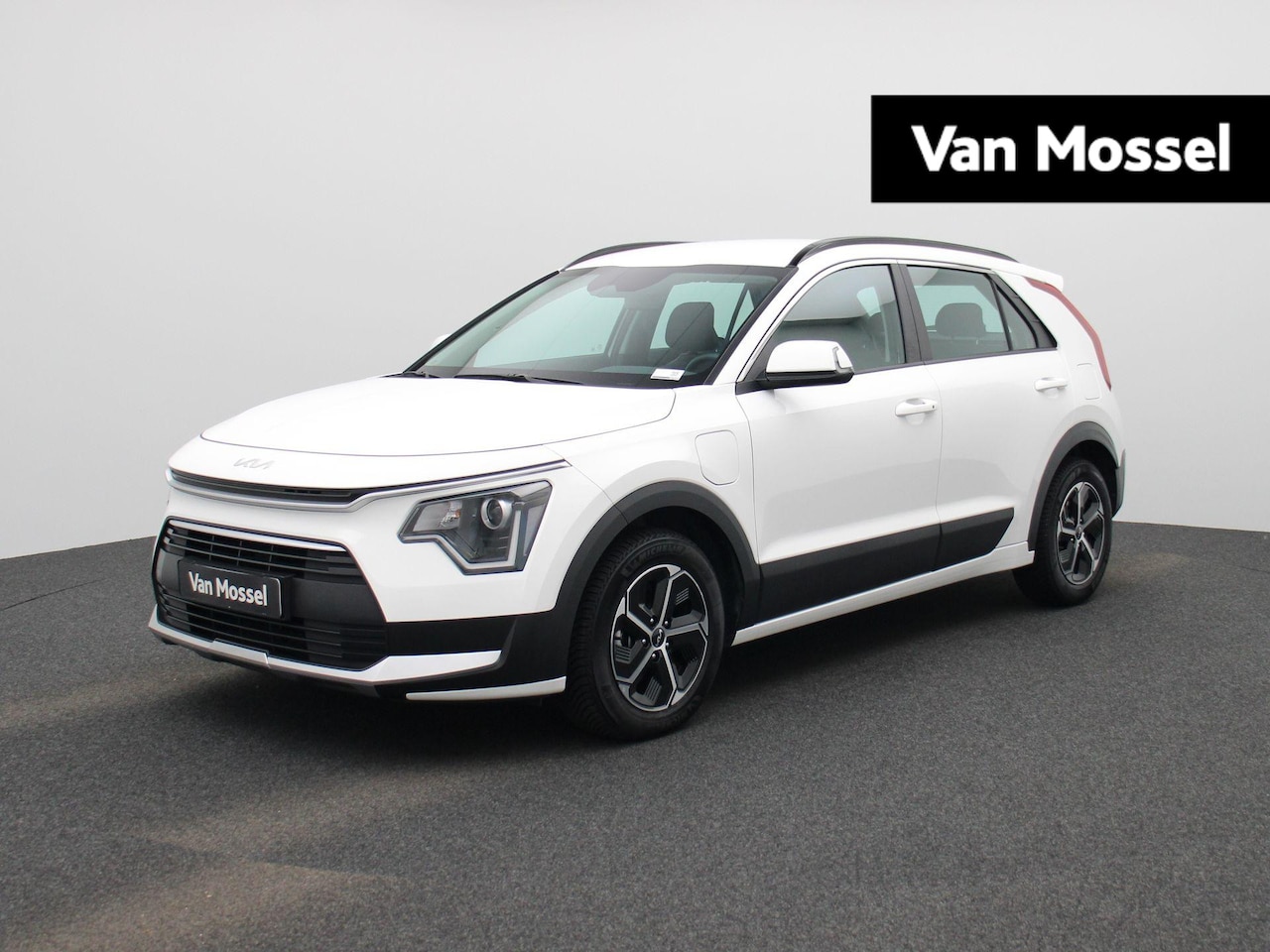 Kia Niro - Pure 1.6 GDi PHEV 6DCT | Achteruitrijcamera | Navigatie | Cruise Control | Lane Assist | - AutoWereld.nl