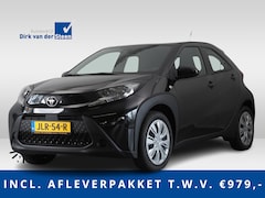 Toyota Aygo X - 1.0 VVT-i S-CVT Play | Stoelverwarming | Achteruitrijcamera | Apple CarPlay/ Android Auto