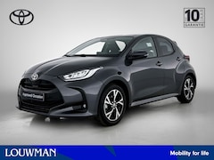 Toyota Yaris - 1.5 Hybrid 115 First Edition + Winter Pakket | Stoel + Stuur verwarming | Navigatie | Deal
